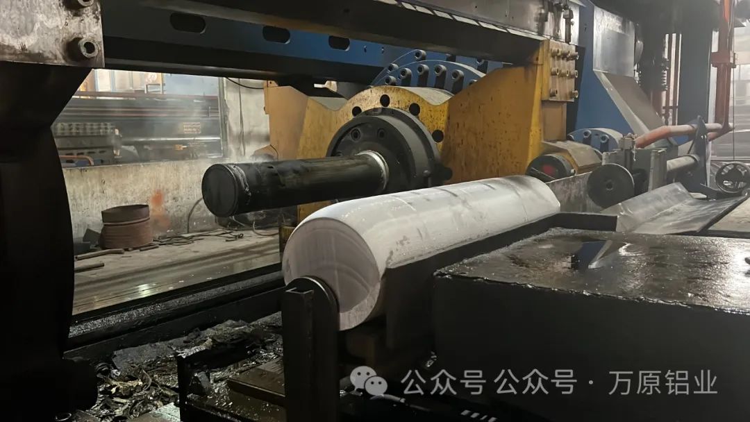 鋁材擠壓.jpg